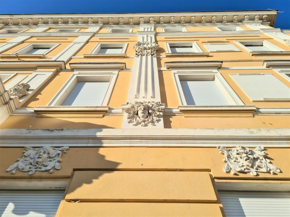 Tom'S Luxury Apartment Zadar, Branimirova Obala מראה חיצוני תמונה